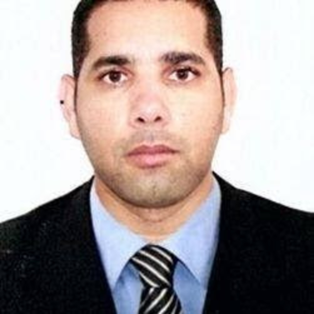 Meet your Posher, Luis
